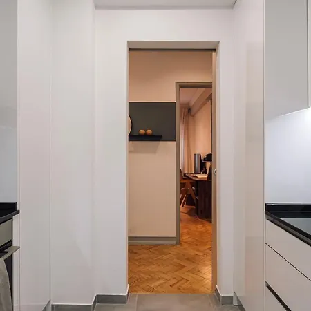 Estoril - 2 Bedrooms In Estrela * ליסבון